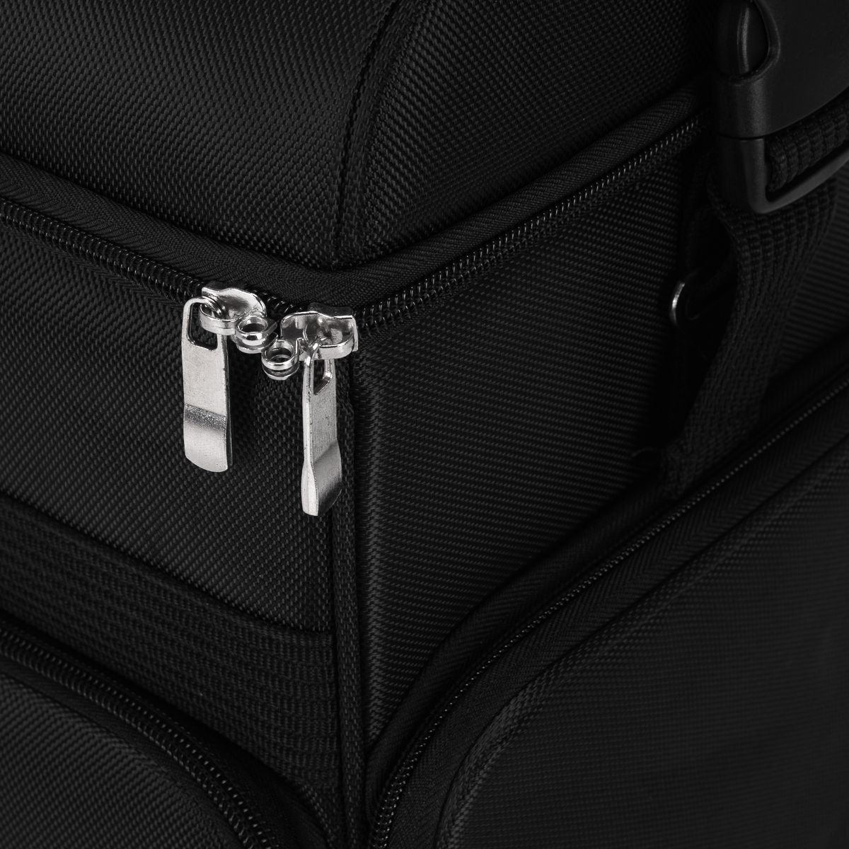 Look 328 salong case on wheels