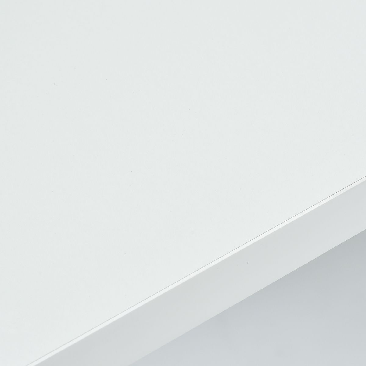 G031 hvit salong arbeidsbord